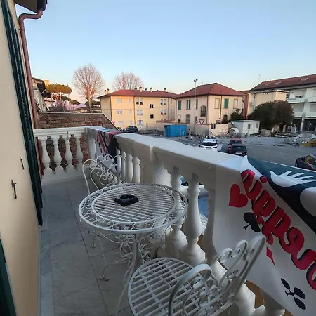 Burlamacco In Versilia Ferienhaus Viareggio